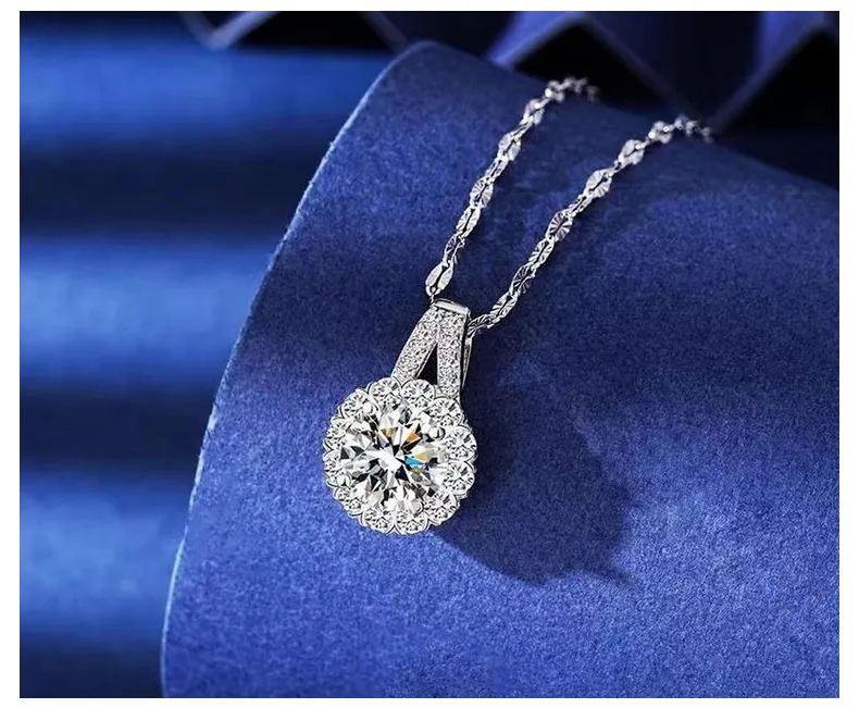 fashion jewelry nickel free Vibrant Moissanite Sunflower Clavicle Necklace - Safe, Lightweight, fashion 7 jewelry & Affordable Luxury S925 Silver Design 50s fashion jewelry