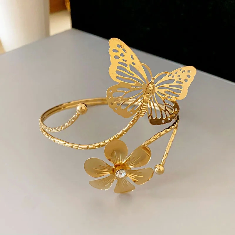 costume jewelry upper east side Sustainable Romantic Diamond Bracelet: Ethical High-End Light Luxury x-fashion with Refined Masculine Elegance fashion jewelry manufacturers usa