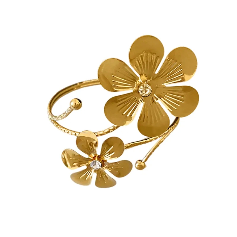 costume jewelry xmas tree Sustainable korean fashion jewelry wholesale Romantic Diamond Bracelet: Ethical High-End Light Luxury with Refined Masculine Elegance high fashion jewellery brands
