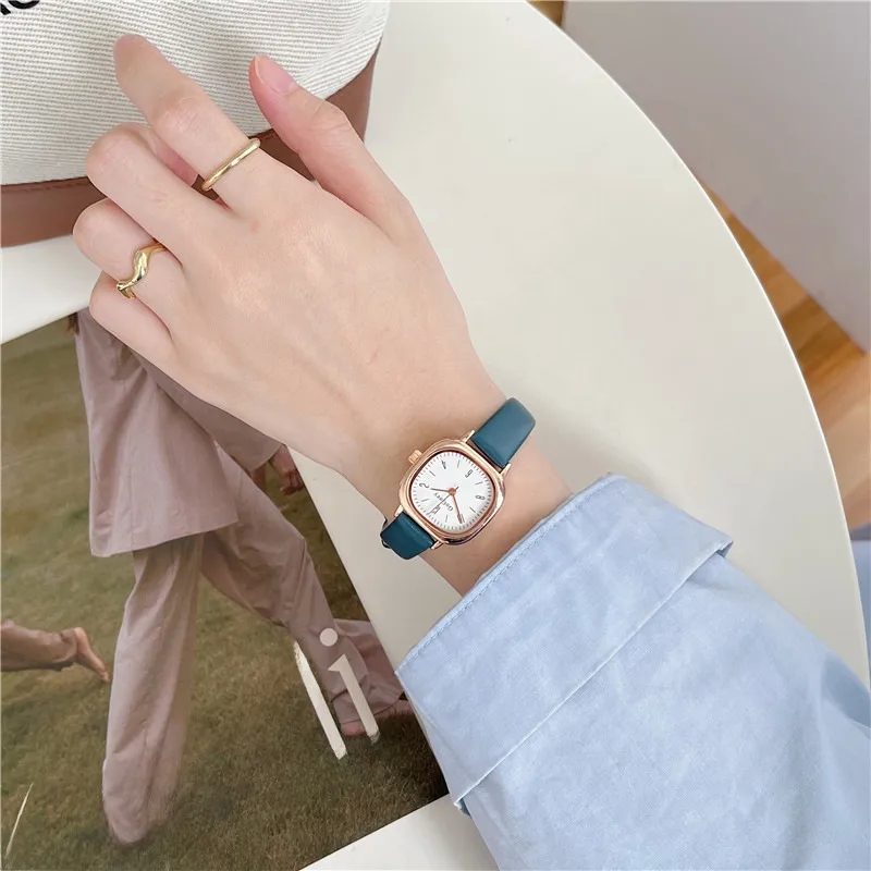 different types of fashion accessories 