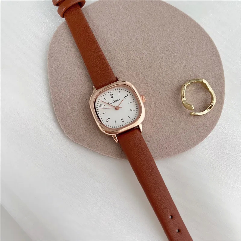 trending fashion accessories 2023 