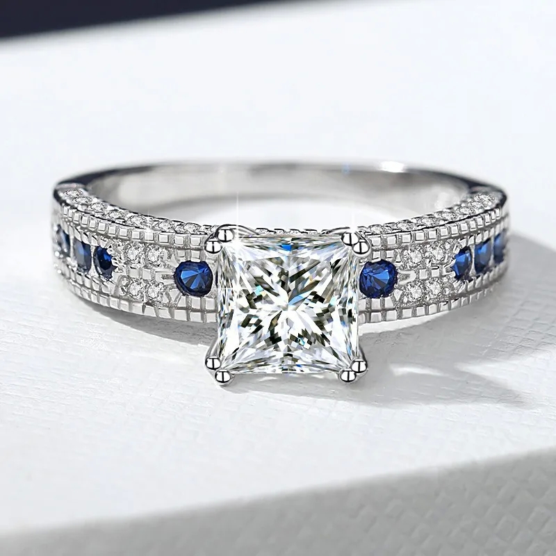 90's grunge fashion jewelry Elegant Geometric Moissanite Crown Princess Ring in 925 fashion jewelry for everyone Sterling Silver - Feminine & Romantic Design kesa plan fashion jewelry