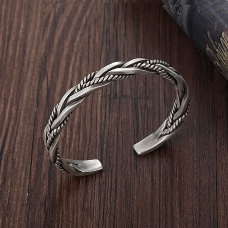 fashion jewelry pendants Boho-Inspired Personalized Copper stainless steel fashion jewelry Silver Twist Geometric Men's Bracelet - Unique Statement Gift Wholesale old fashion jewelry boxes