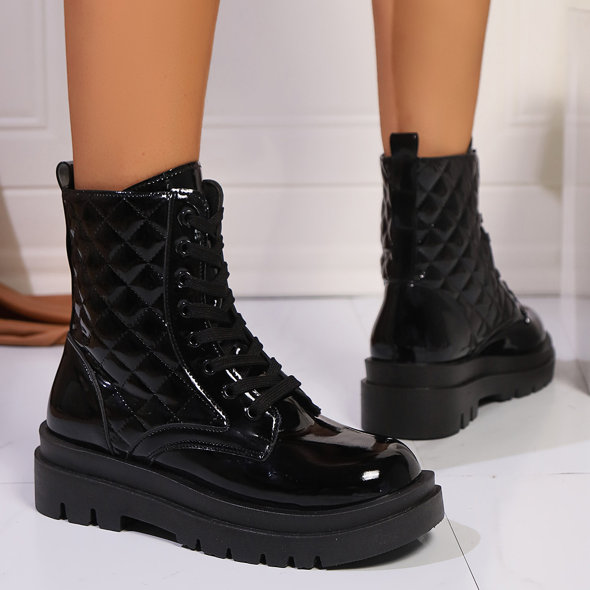 women's shoe 5.5 in youth Bohemian Chic Plaid Lace-Up Booties: Modern British Style for Women, Sleek & women's shoes 50s style Gift-Ready Winter Fashion 2024 women's shoes you can wear with orthotics