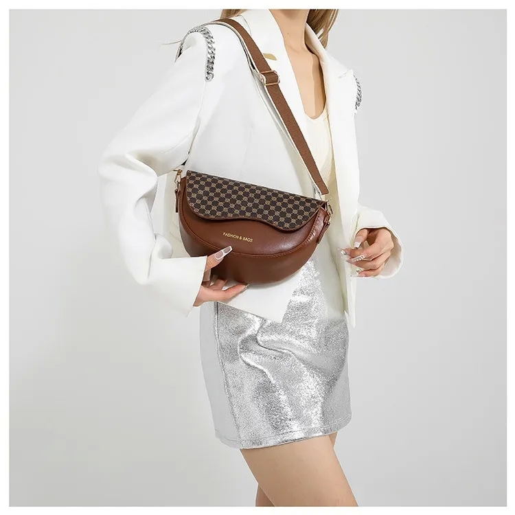 50l bin bags Elegant Women's Vintage Leopard Semi-Circle Saddle Bag - Custom Glossy PU Leather 70s bags Non-Toxic Discounted Price bags in french