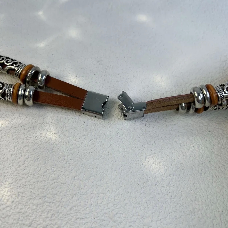 fashion accessories starting with y Ethnic fashion accessories embroidery designs Luxury Lightweight Waterproof Multifunctional Punk Color Block Alloy Watch Strap other worn fashion accessories
