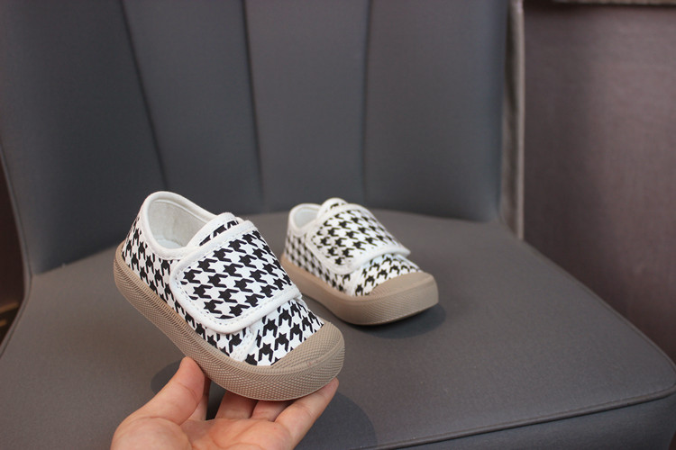 baby-kids outlet store Exclusive Glam Kids' Running baby shark kids rhymes Shoes - Delicate Dots & Solid Colors Statement ems baby kids shop