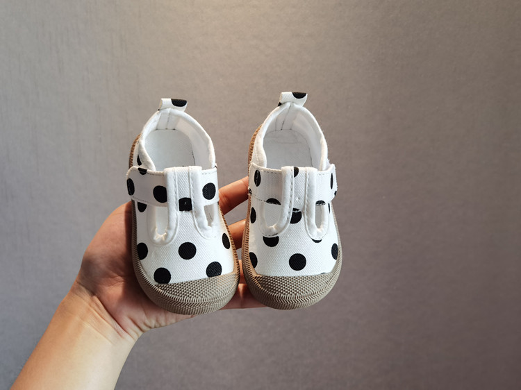 baby games for 5 year olds Exclusive Glam baby childrens quotes Kids' Running Shoes - Delicate Dots & Solid Colors Statement baby's and kid's 1st (warehouse and distribution center)