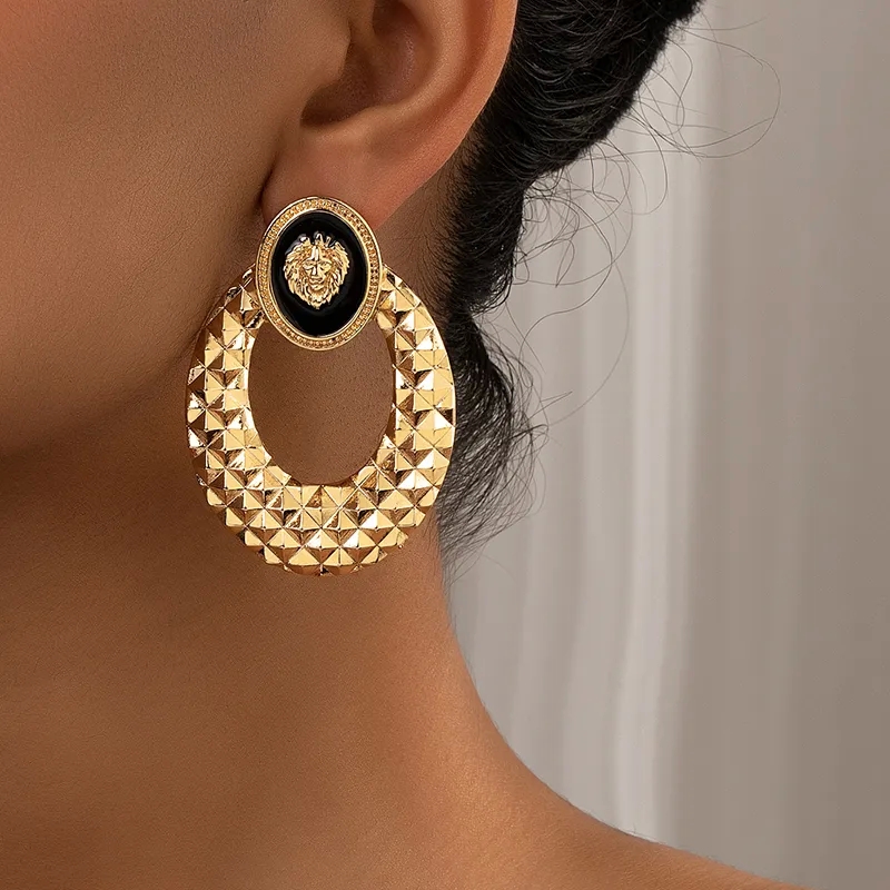 fashion jewelry celebrities wear Bespoke Matte Oval Lion Alloy Earrings - High-Quality Celebrity fashion jewelry brooches Style for Daily Wear yiwu nessa fashion jewelry co. ltd