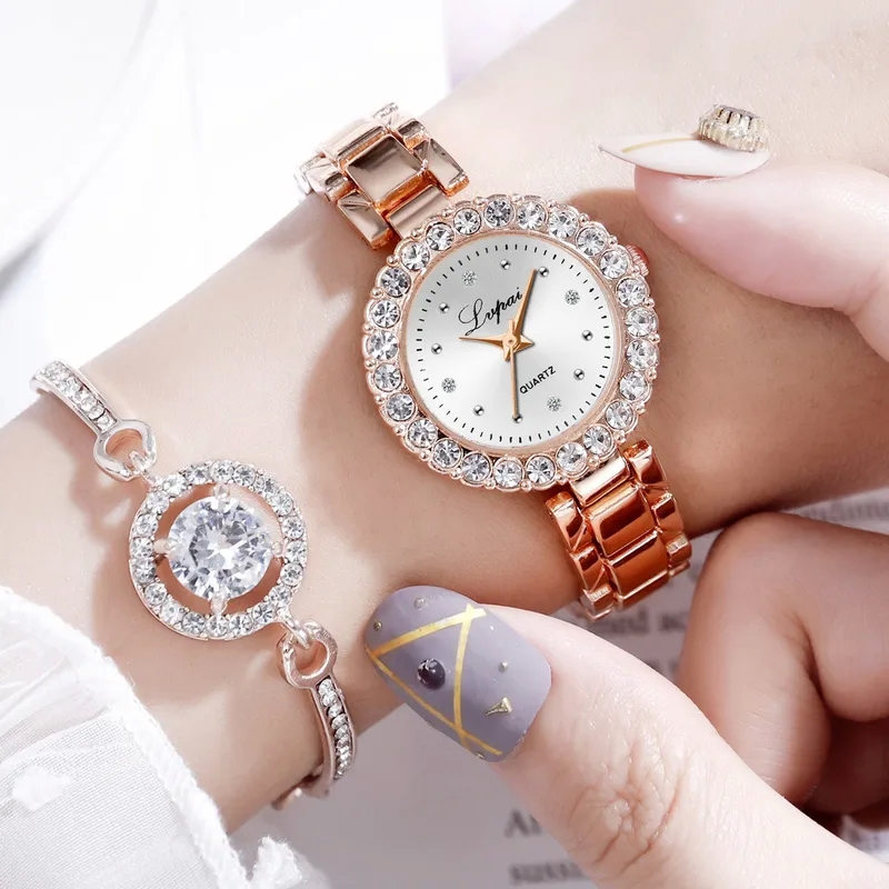 Handpicked Chic Non-Toxic Artistic Round Quartz Watches for Trendy and Sophisticated Women