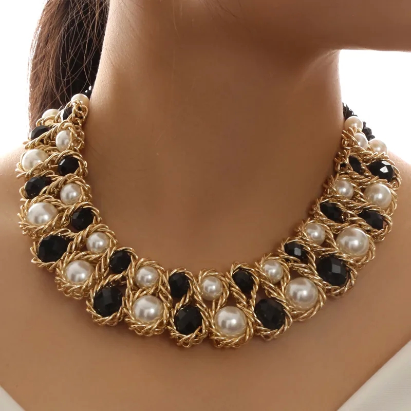 Exclusive Artisan-Made Timeless Round Alloy Glass Statement Necklace