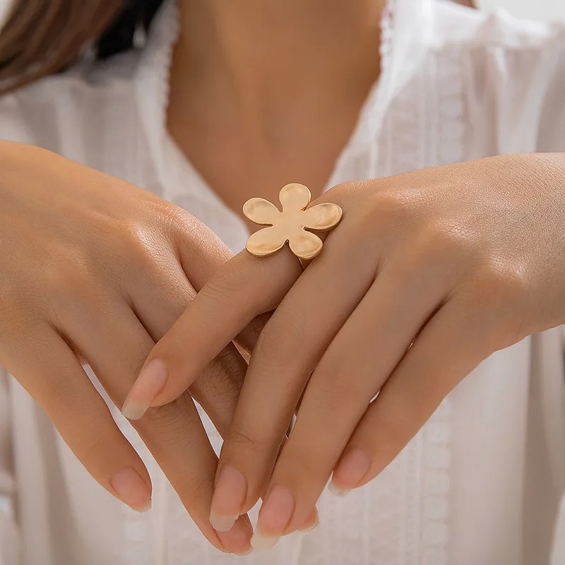 nordstrom fashion jewelry Artisan-Made Geometric Flower louis vuitton fashion jewelry tarnish Rings: Scratch-Resistant Skin-Friendly Casual Craftsmanship fashion jewelry name necklace