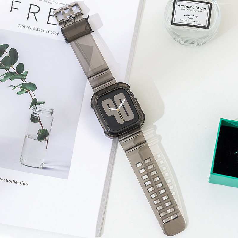 fashion accessories retail 