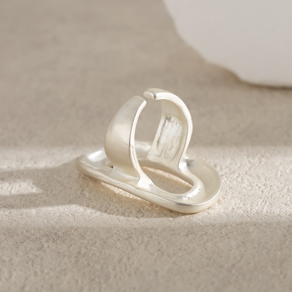 fashion jewelry wholesale suppliers Artisan-Made Geometric Flower Rings: Scratch-Resistant, fashion jewelry 925 silver post Skin-Friendly, Casual Craftsmanship fashion jewelry on harwin