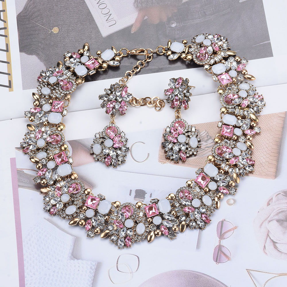fashion jewelry as Luxurious Bold Geometric Alloy Necklace & Earrings with Custom-Fit Artificial Gemstones - Comfortable gold chain fashion jewelry Elegance louis vuitton fashion jewelry tarnish