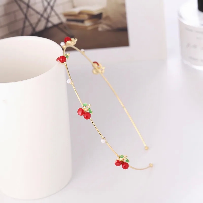 hair clip quality Eco-Friendly hair accessories ysl Luxury Cherry-Plated Hairband: Exclusive Eye-Catching Alloy Design 1950s vintage hair accessories