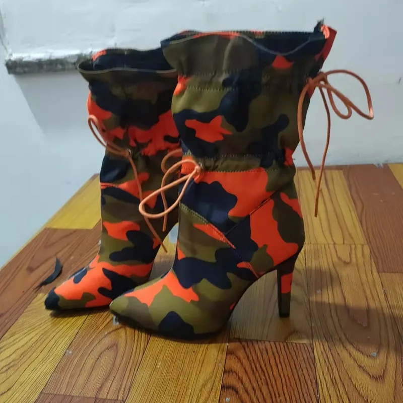 classic design "Artisanal Vintage Camo Point-Toe Pumps – chic Adjustable Eye-Catching Tailor-Made for Women" bohemian chic