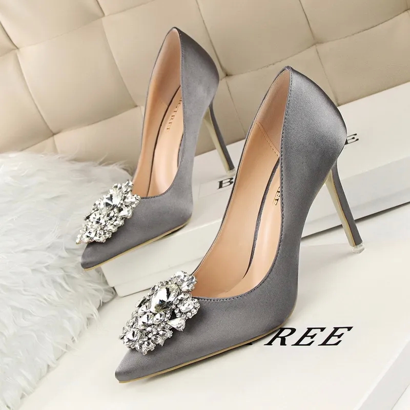 custom-fit "Wholesale Sleek Bohemian polished Rhinestone Point-Toe Pumps with Fine Jewelry Accents for Women" affordable fashion