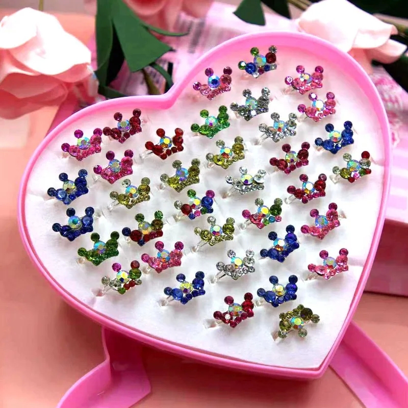 fashion jewelry earrings set "Elegant Retro-Inspired Rhinestone Crown Flower Butterfly Alloy Rings fashion jewelry necklaces for Girls – Modern Feminine Jewelry Set" fashion jewelry pendants
