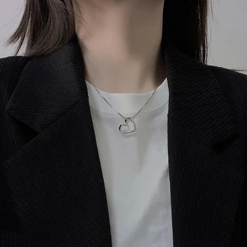 Eco-Chic Recycled Titanium Steel Heart Pendant Necklace – Authentic & Glistening Safe Fashion