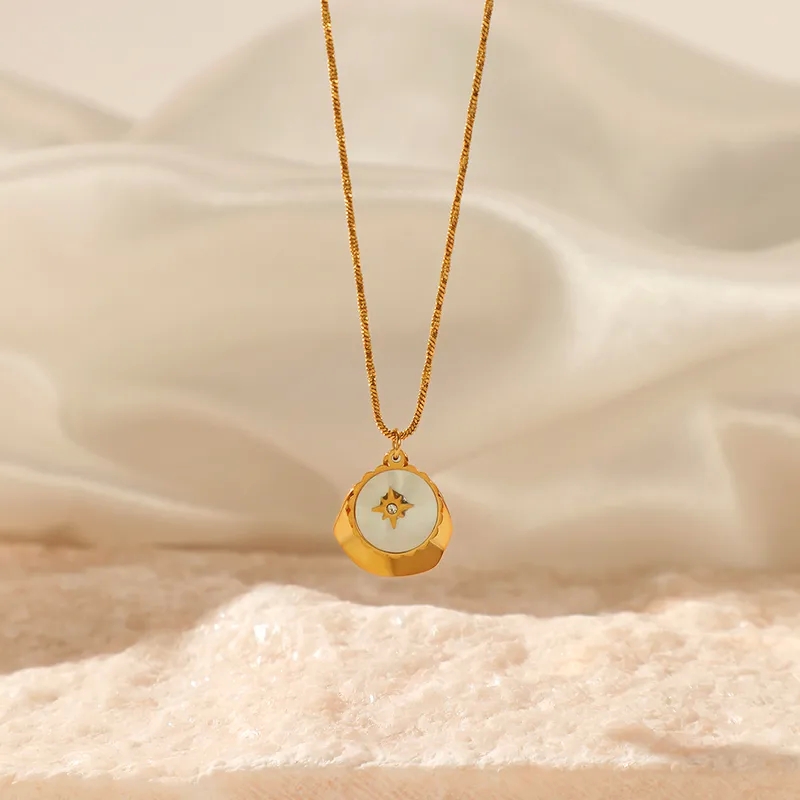 Eco-Friendly Matte Titanium Steel Geometric Rhinestone Pendant Necklace - Edgy Romantic Eye-Catching Jewelry