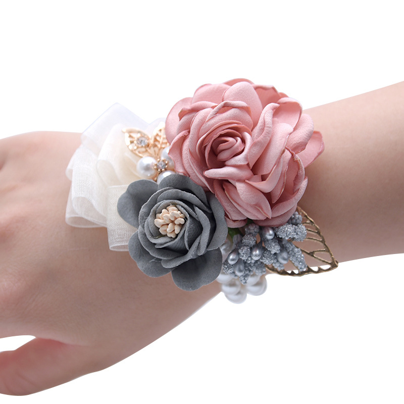 90s women's fashion accessories 