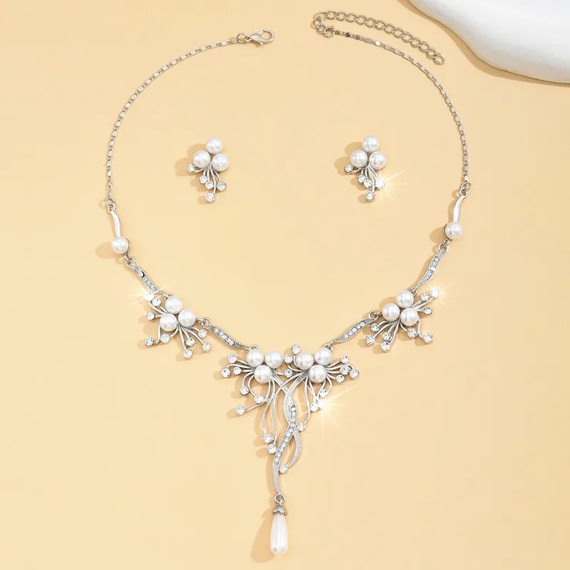 fine jewelry 14kt gold "Vintage Elegance fine jewelry vs costume jewelry Geometric Pearl Flower Alloy Jewelry Set for Women – Timeless Statement Piece" fine jewellery trends 2024