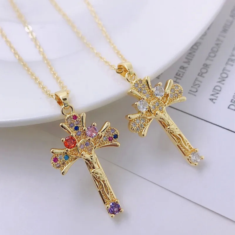 Exclusive Luxury Retro Virgin Mary Jesus Cross Pendant - Polished Copper Zircon Clavicle Chain, Feminine Glam Vibe
