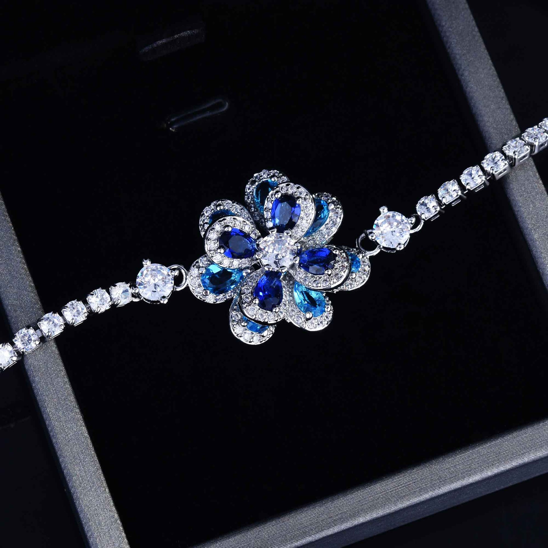 fine jewelry organizer 