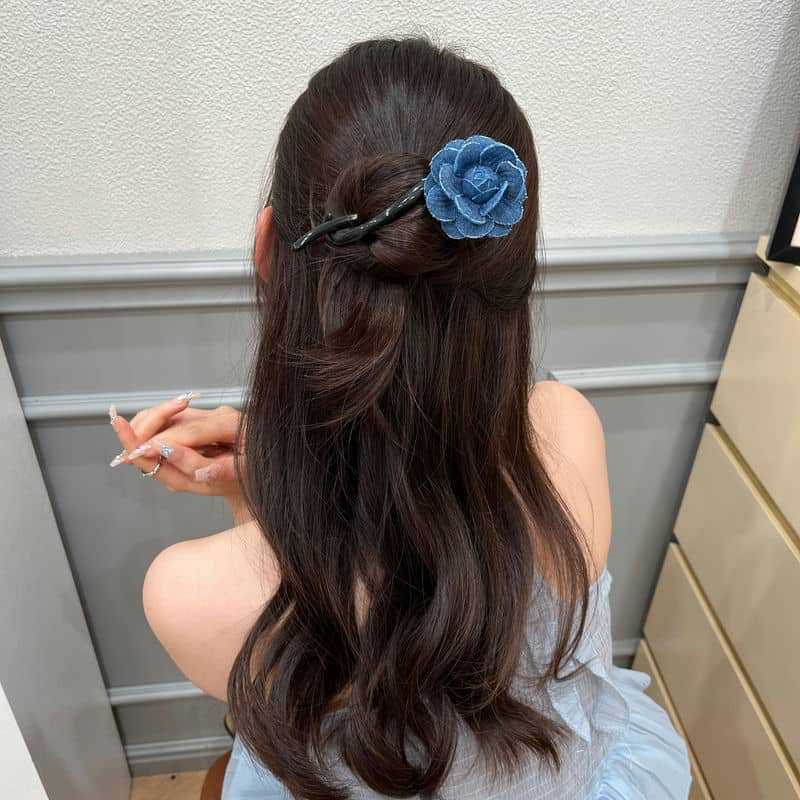 hair accessories to make a bun 