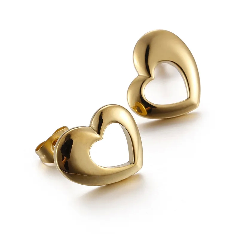 Exquisite Romantic Heart Titanium Steel 18K Gold Plated Ear Studs – Timeless Premium Jewelry