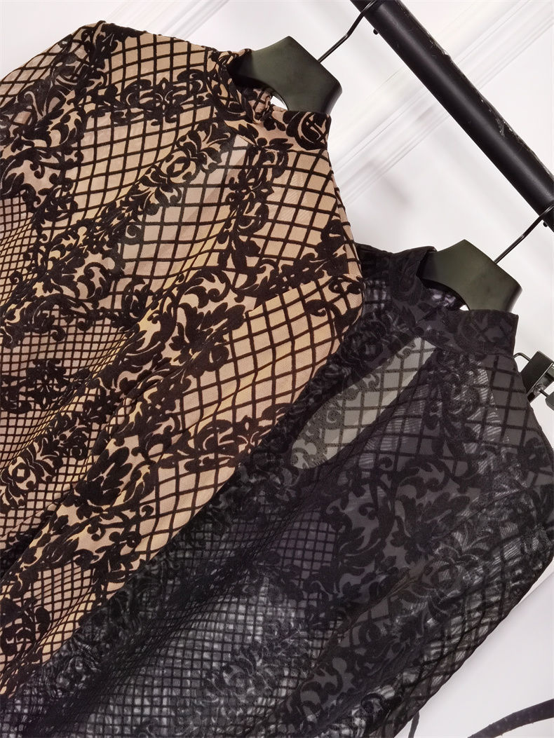 trendy women's clothing 