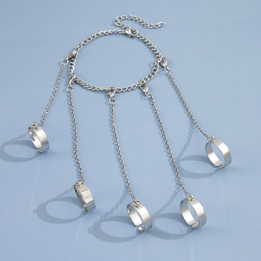 what is a 3 piece jewelry set called 