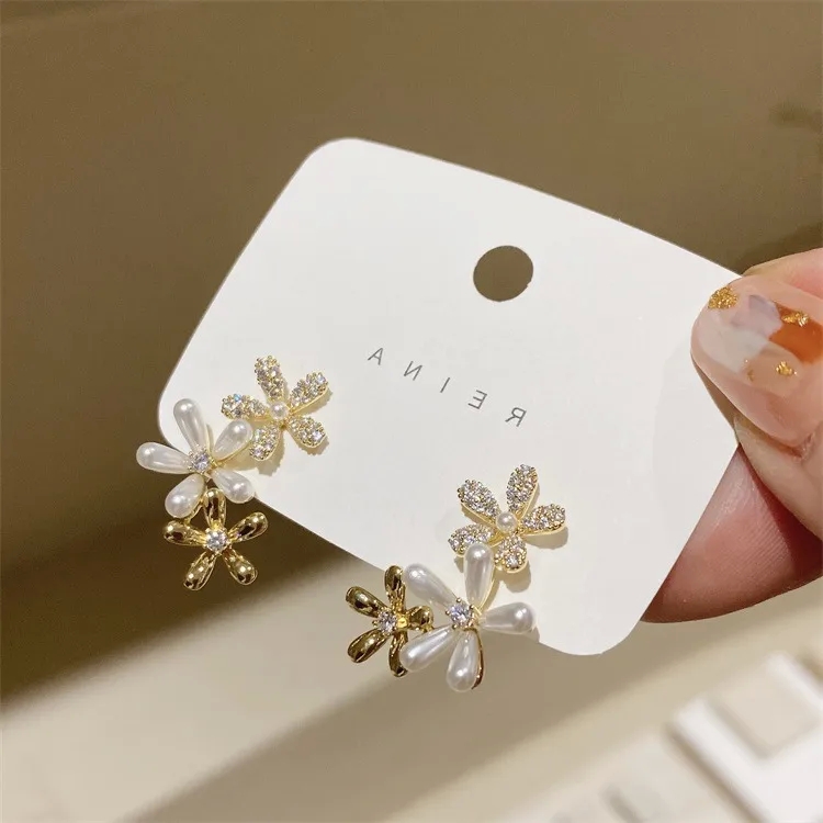 xing fashion jewelry wholesale "Handcrafted High-Fashion Zircon Pearl Flower Earrings - Scratch-Resistant Alloy Design riah fashion jewelry Wholesale" qingdao fashion jewelry co. ltd