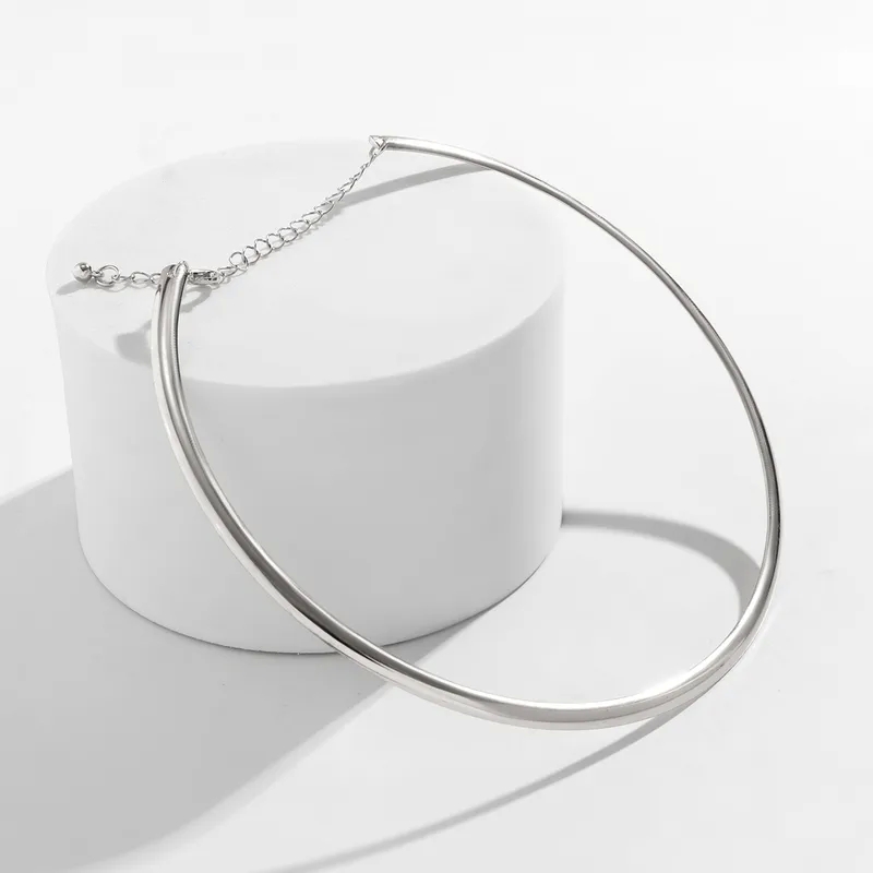1960s fashion jewelry Handcrafted costume jewelry upper east side Dainty Punk Iron Choker - Fashion-Forward Solid Color Statement Necklace vintage fashion jewelry