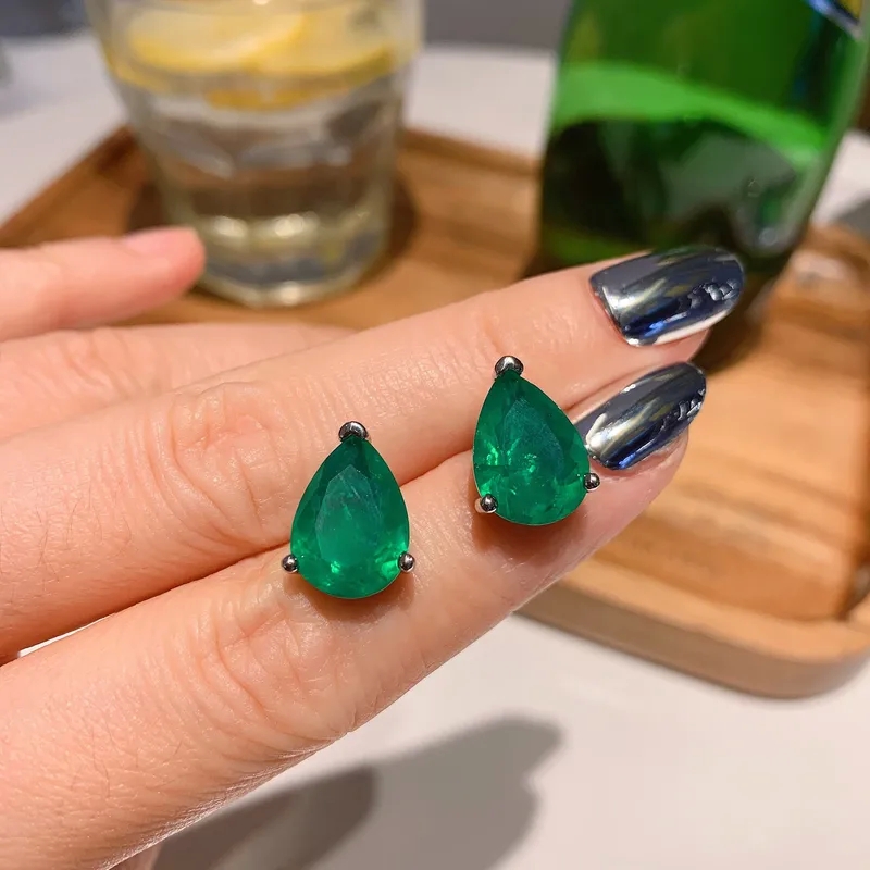 2024 fine jewelry trends "Minimalist Retro Water Droplet Copper fine jewelry pearls Inlay Zircon Gold-Plated Women's Jewelry Set – Bold & Timeless Design" is brilliance fine jewelry real gold