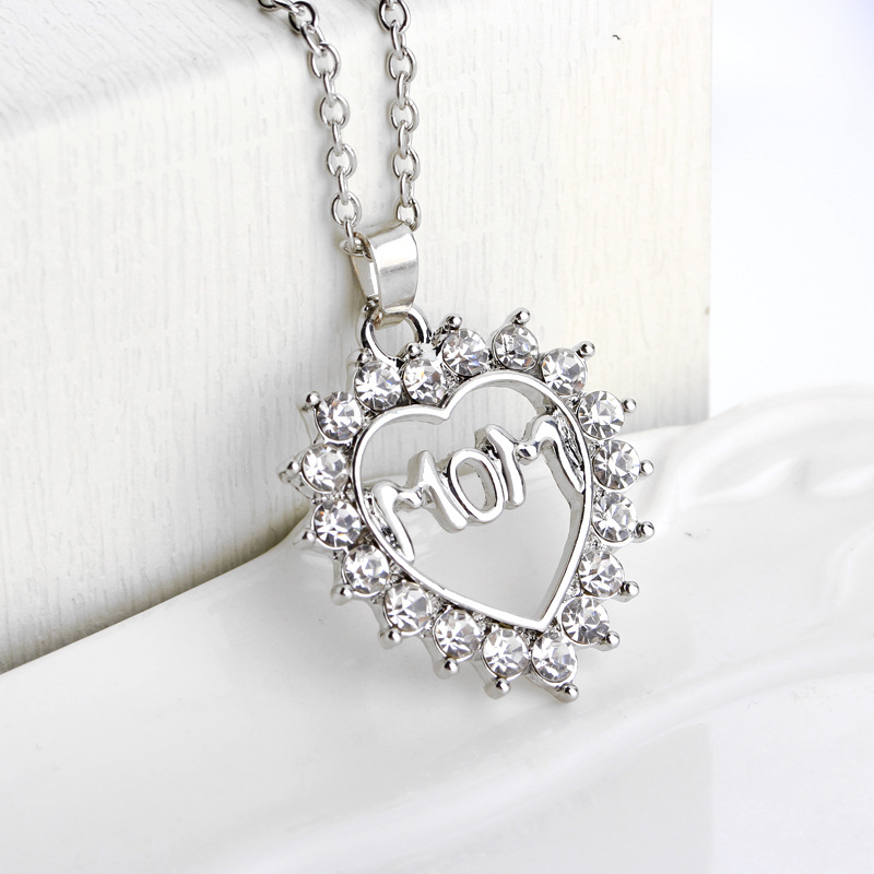 fashion jewelry trends 2025 