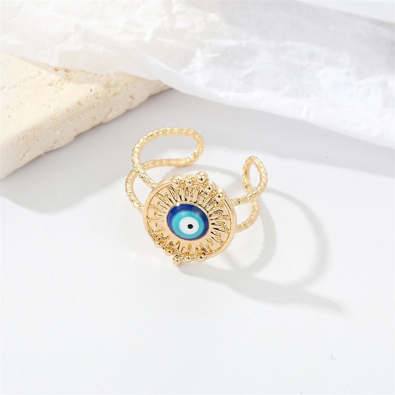 fashion jewelry trends fall 2024 