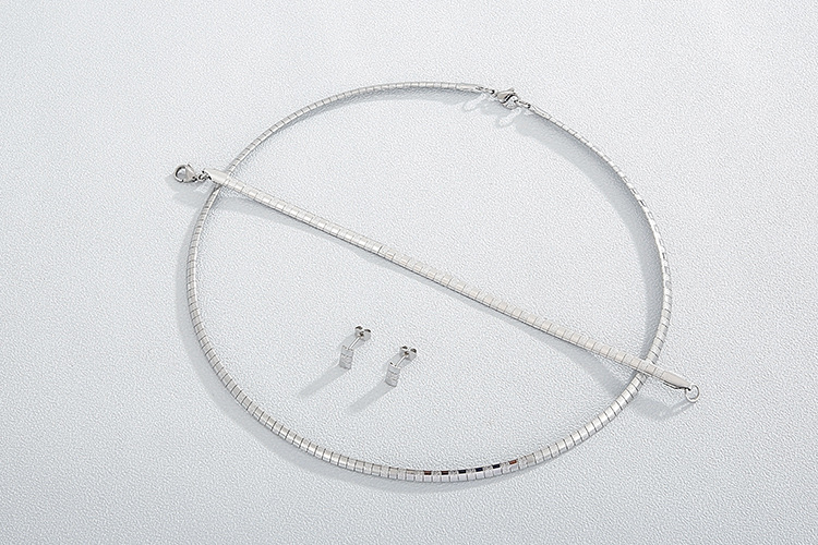 fine jewelry vs costume jewelry 
