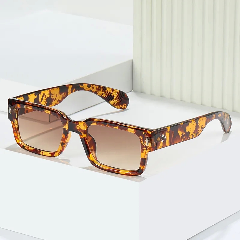 fine "Lightweight High-Fashion Square Frame Men's Sunglasses – Romantic Style Wholesale AC tarnish-resistant Full Frame Shades" trendsetting