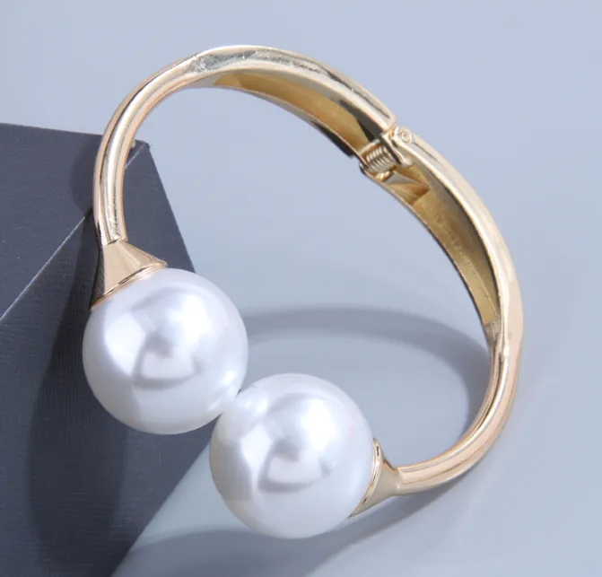 fine yoga jewelry "Ethically Sourced Boho Chic Round Imitation Pearl zein fine jewelry Alloy Bangle – Modern Festival High-Fashion Jewelry" fine jewelry by seta