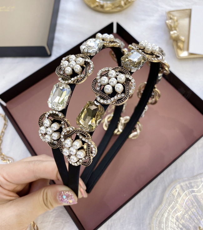 hair accessories 1900s 