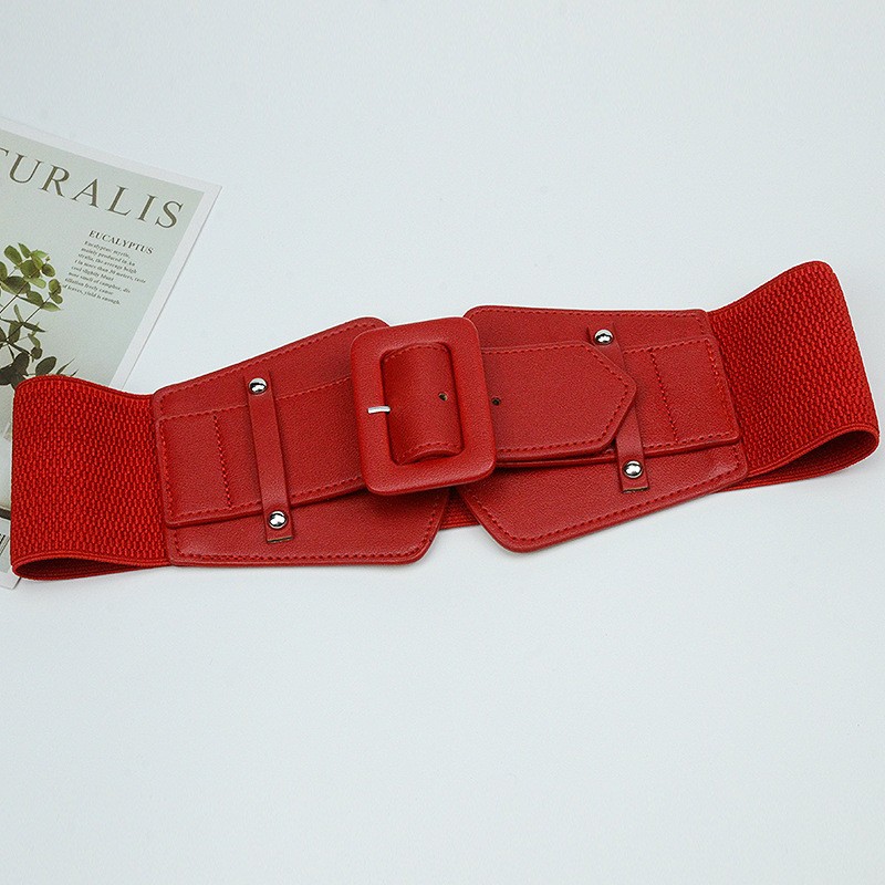 history and development of fashion accessories 