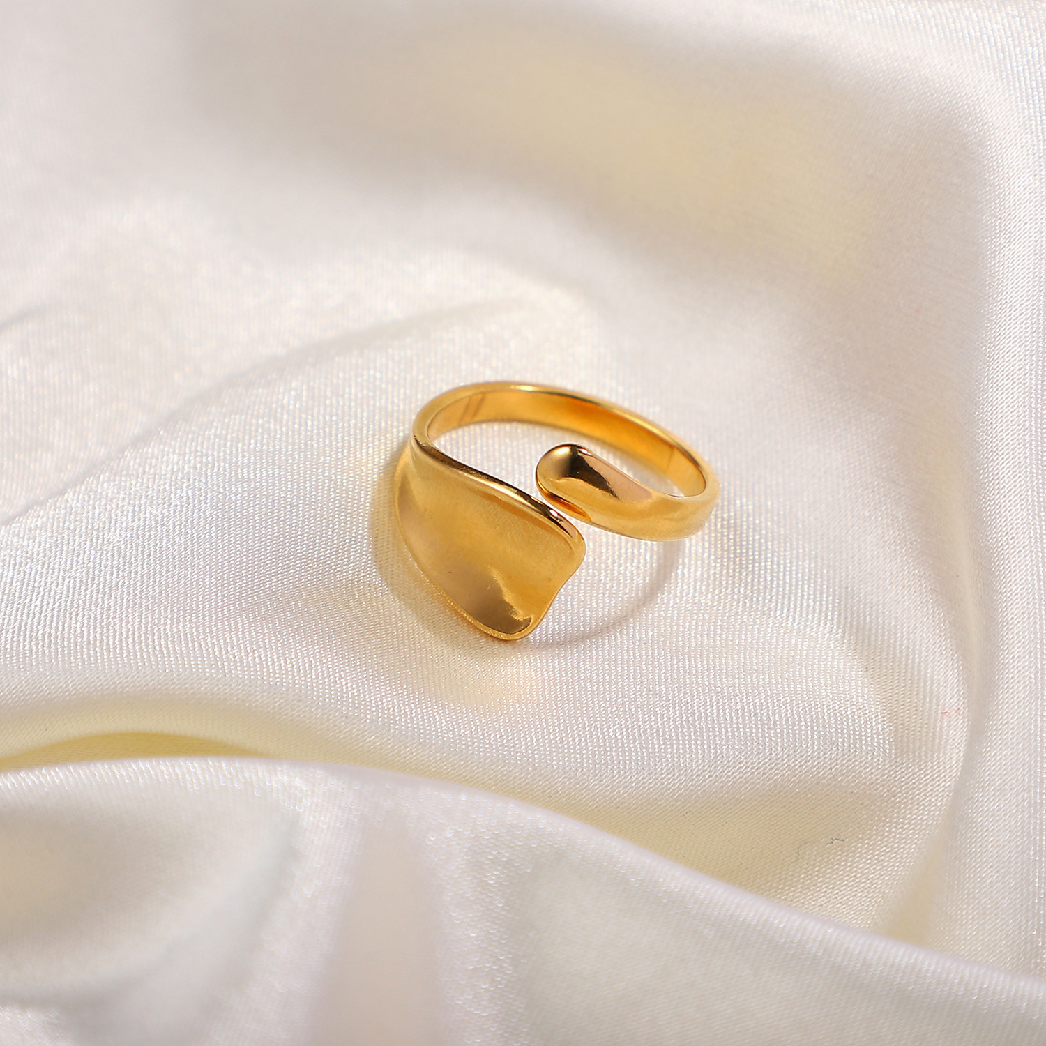 how to sell fine jewelry 