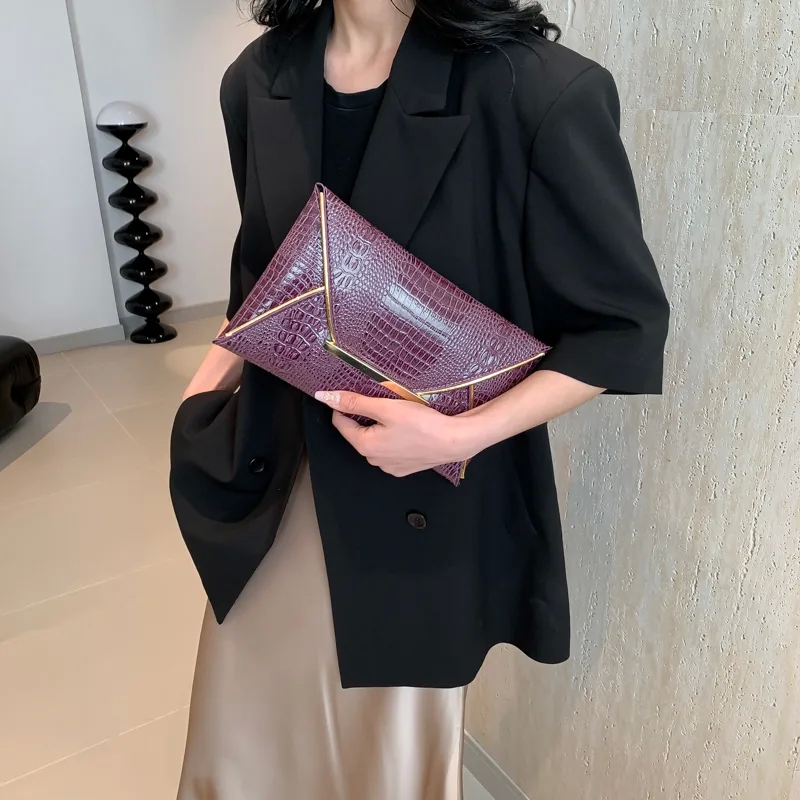 school bags Luxury Handmade Women's PU Leather Vintage Crocodile 42 gallon trash bags Envelope Clutch Bag – Timeless, Durable, Polished Elegance designer crossbody bags