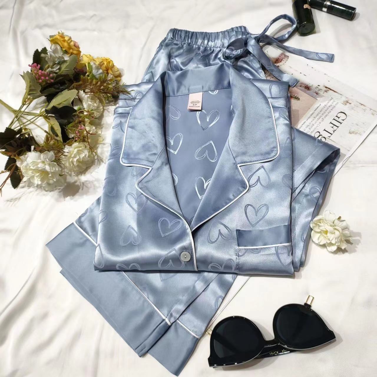 women's clothing consignment shops near me Trendy Women's Upcycled Polyester us women's clothing size chart Heart-Shaped Shorts Set | Sleek & Branded Casual Pants Outfit 6xl women's clothing