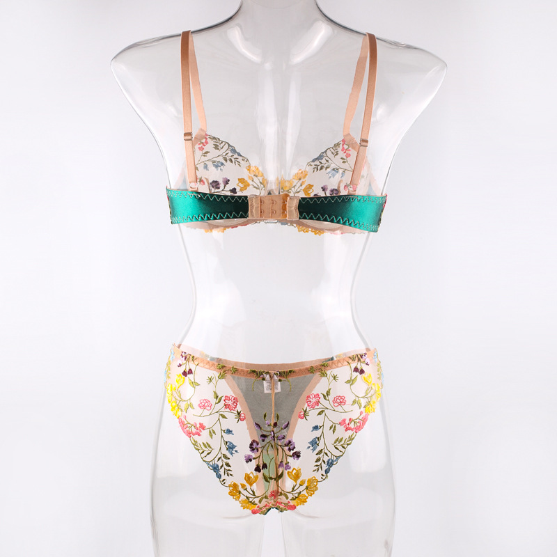 women's clothing stores 