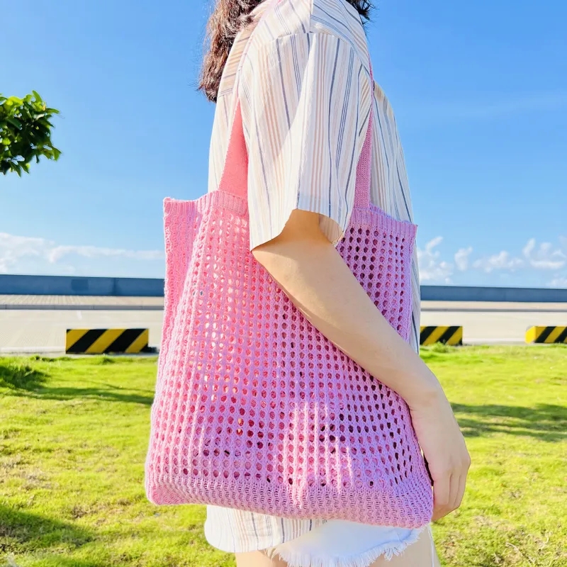 xoxo bags Eco-Chic Lattice Polyester Tote: Bold bags with wheels Sustainable Ethically Made Shopping Bags for Women bags 2025