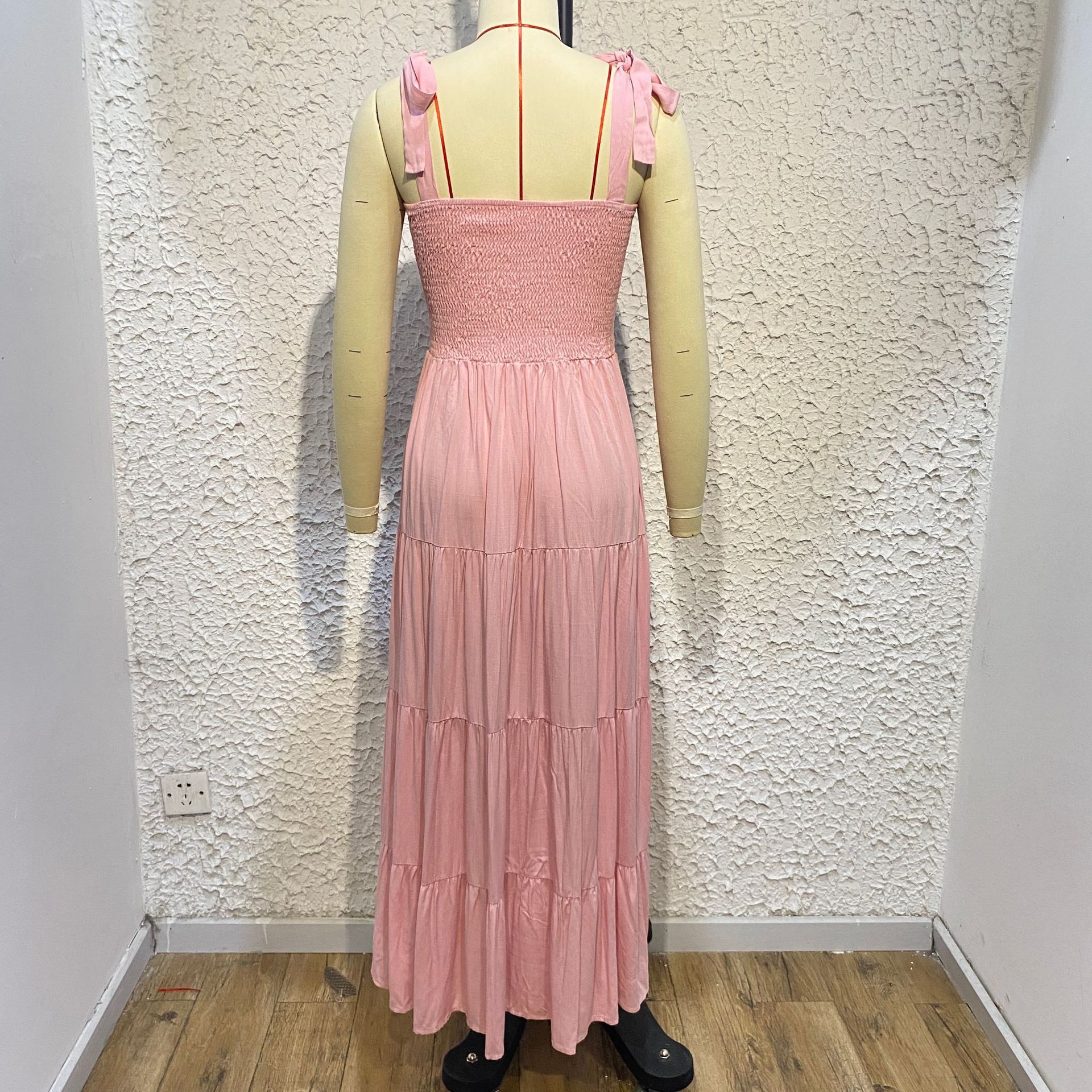 young women's clothing 