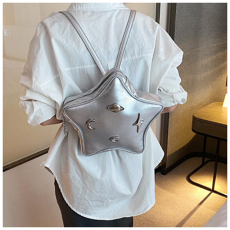 bags you wear on your waist 